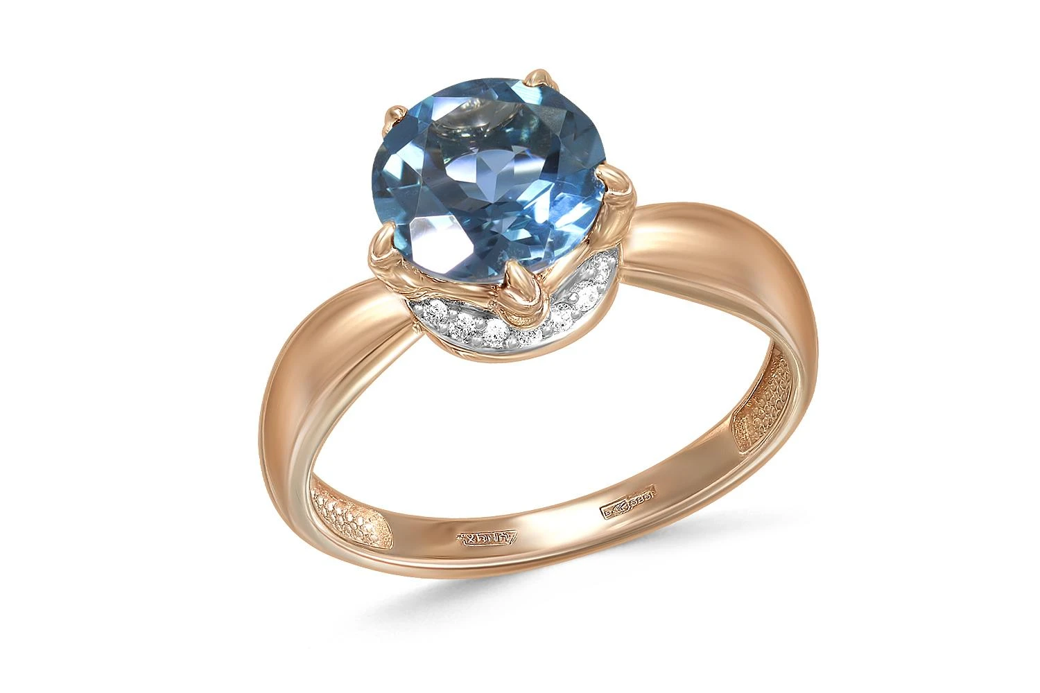 Кольцо из красного золота с топазом лондон и 18 фианитами