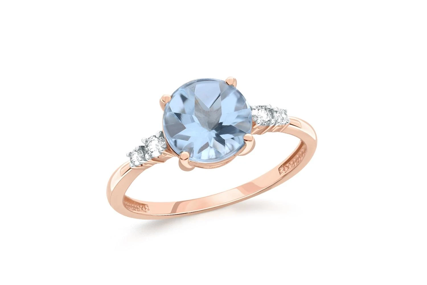 Кольцо из красного золота с топазом sky и 4 фианитами