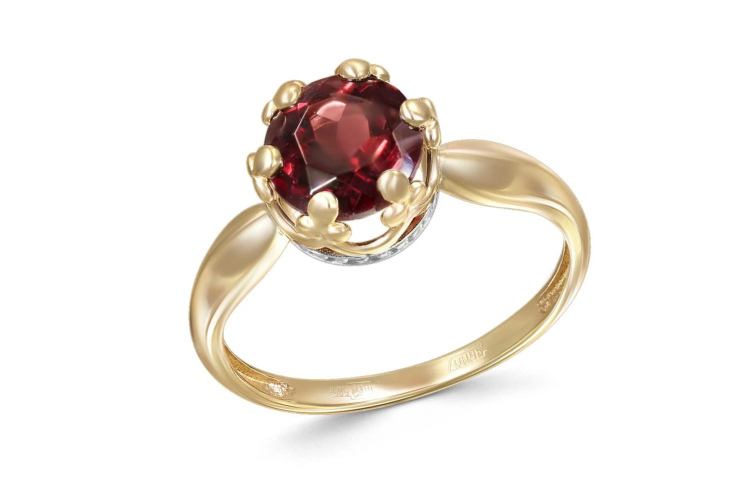 Кольцо из жёлтого золота с гранатом