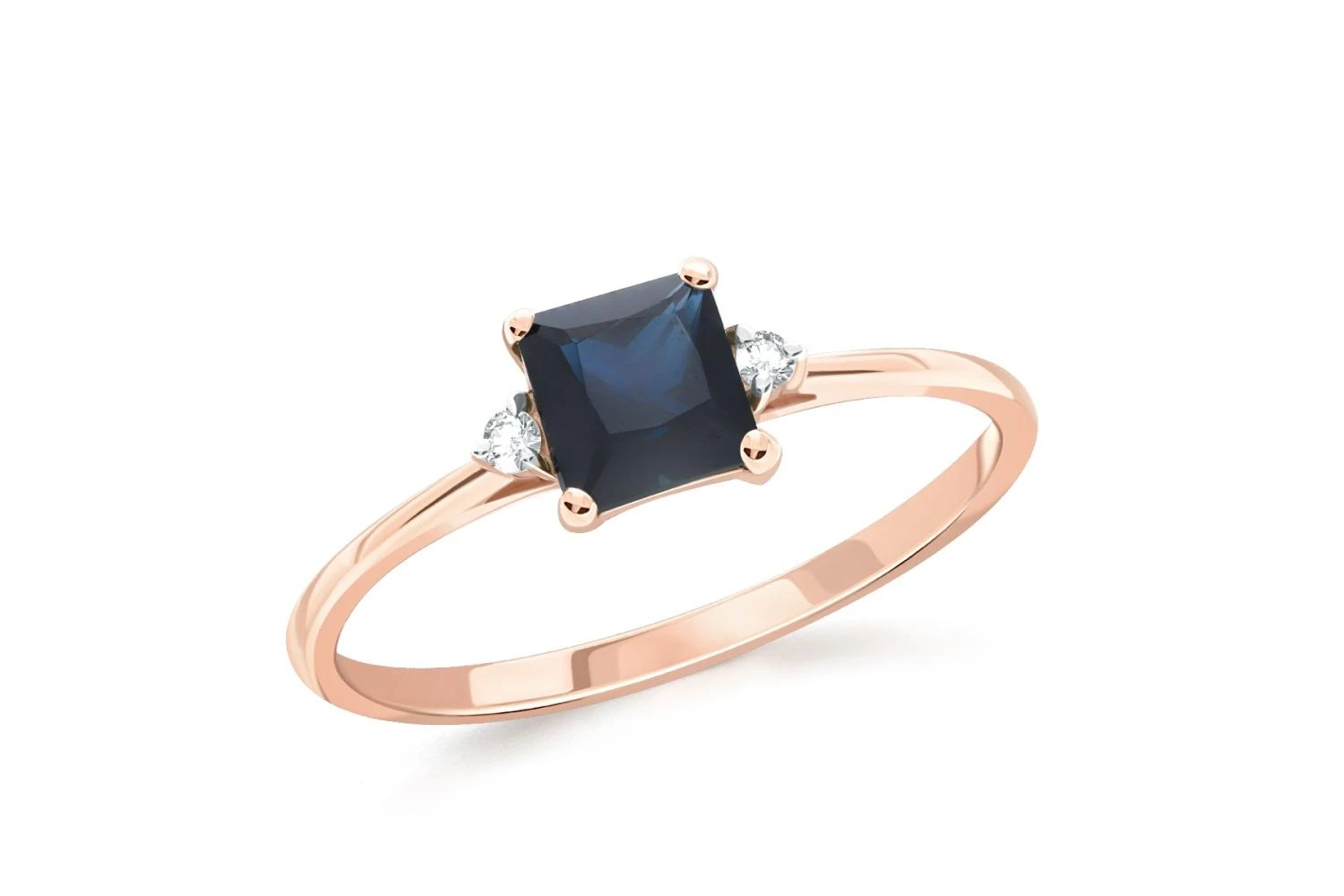 Кольцо из красного золота с сапфиром и 2 бриллиантами