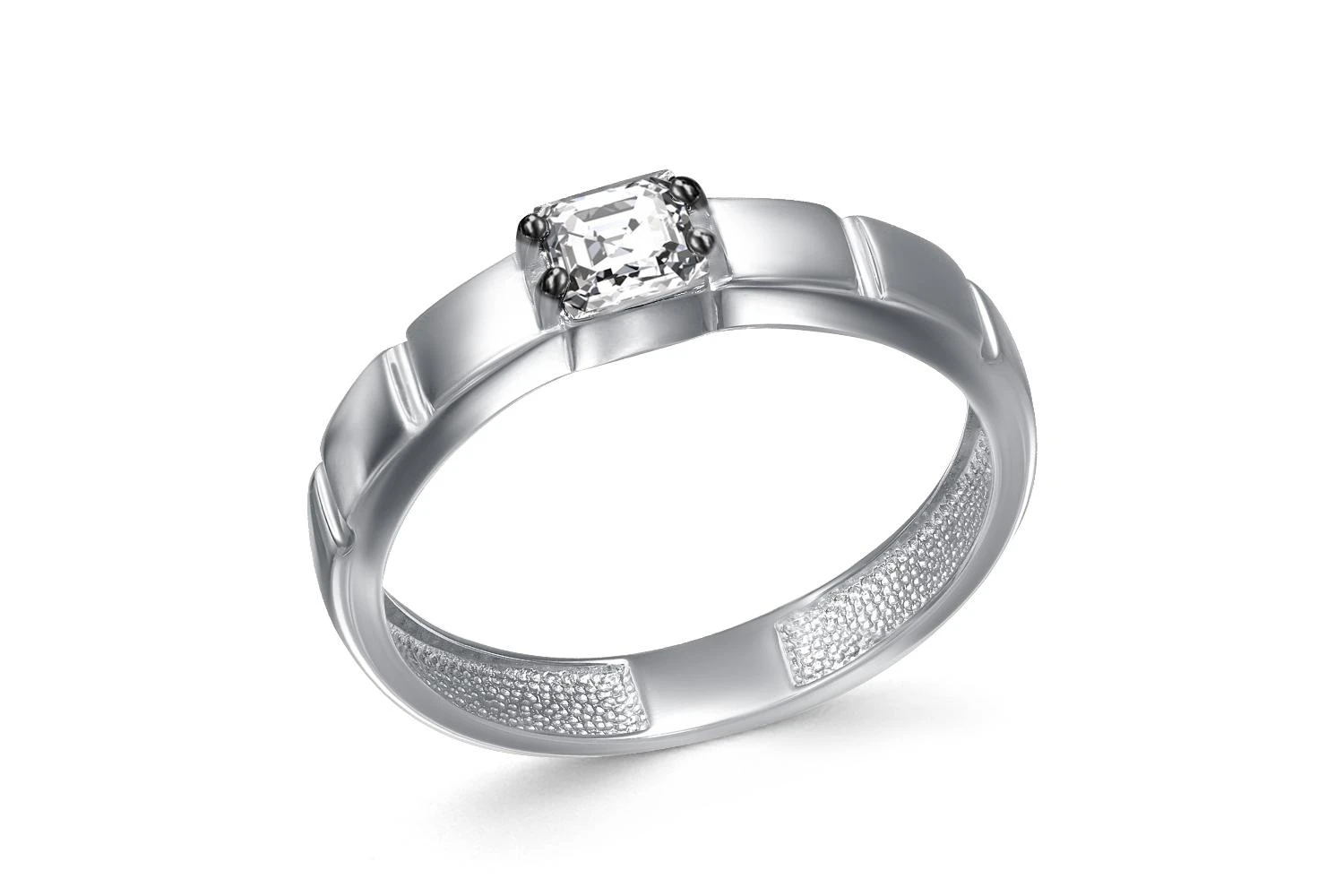 Кольцо из белого золота с бриллиантом