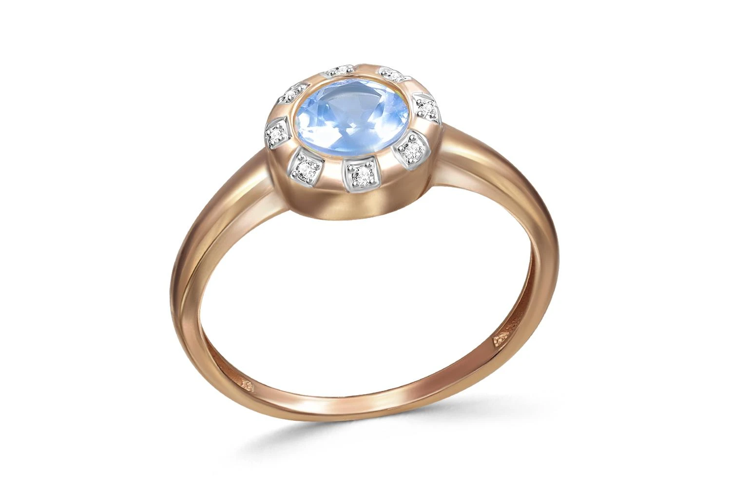 Кольцо из красного золота с топазом sky и 8 фианитами