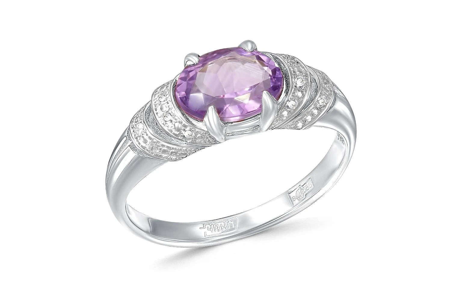 Кольцо из белого золота с аметистом и 14 фианитами
