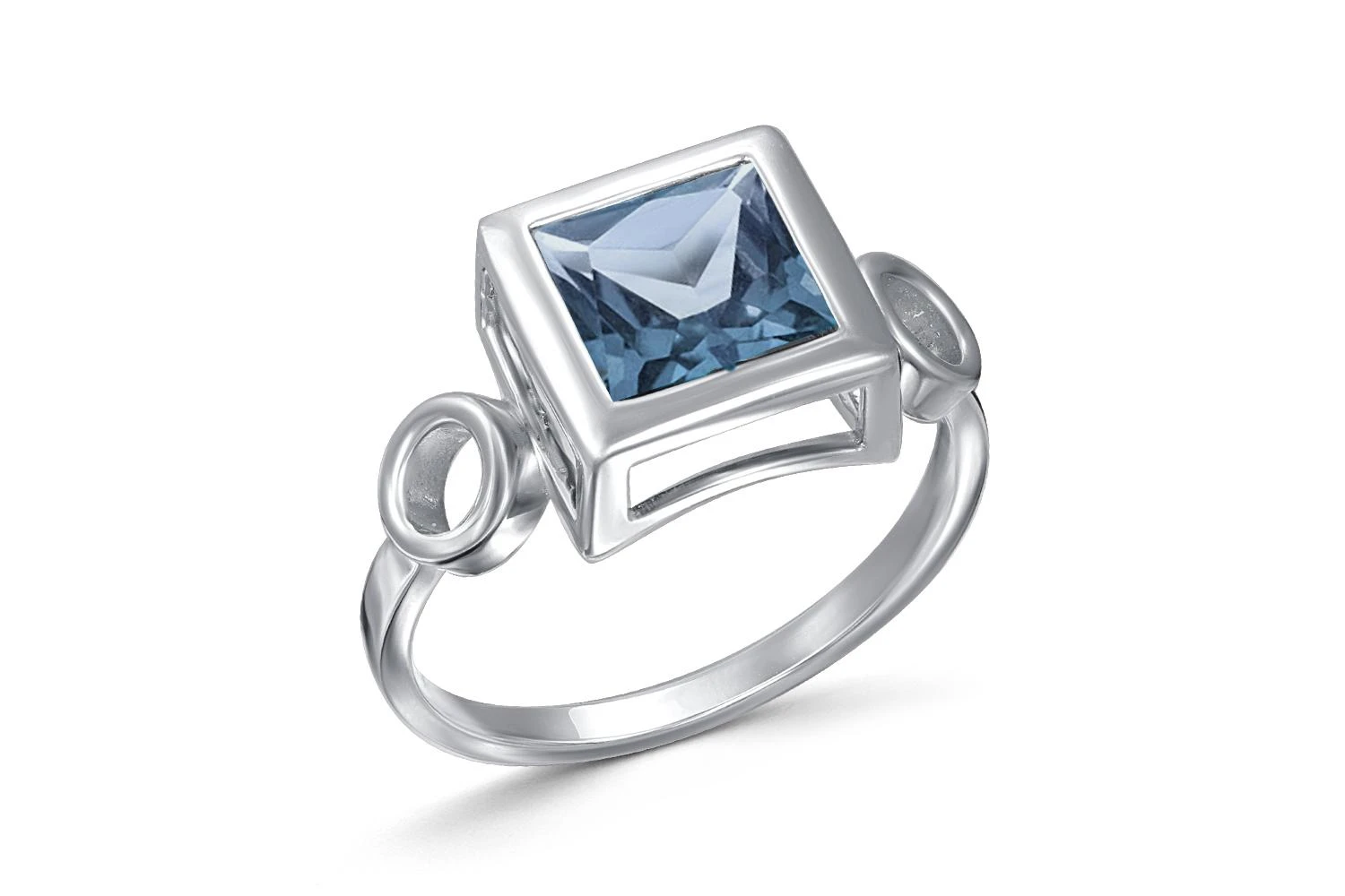 Кольцо из белого золота с топазом лондон