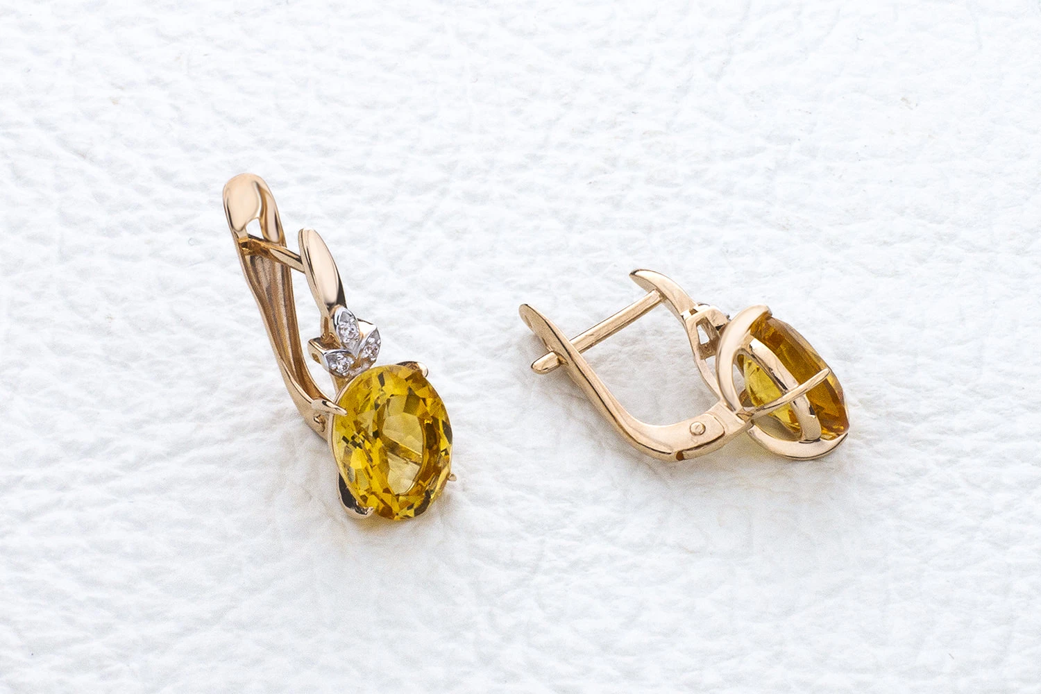 Серьги из красного золота с 8 цитринами