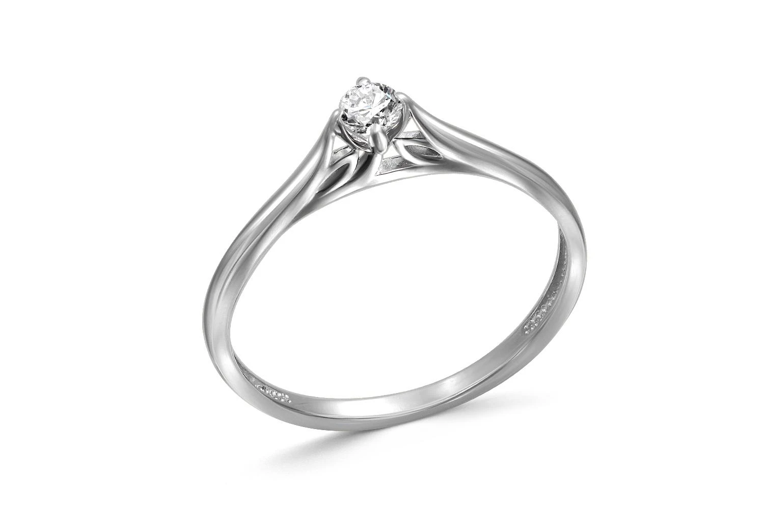 Кольцо из белого золота с бриллиантом