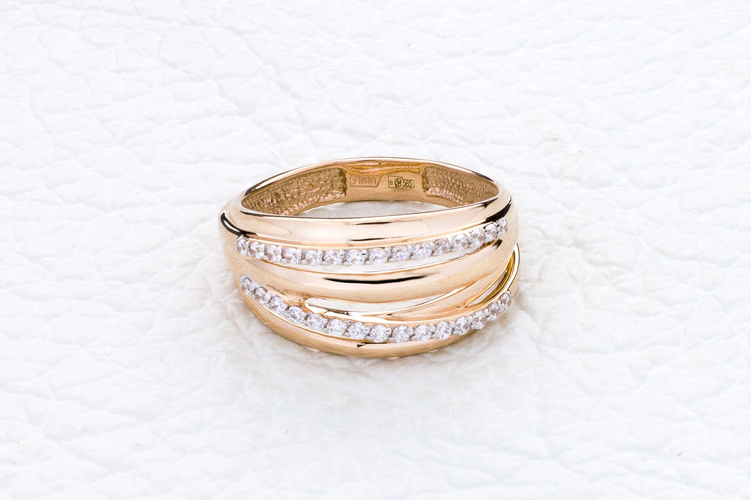 Кольцо Дорожка из красного золота с 56 фианитами