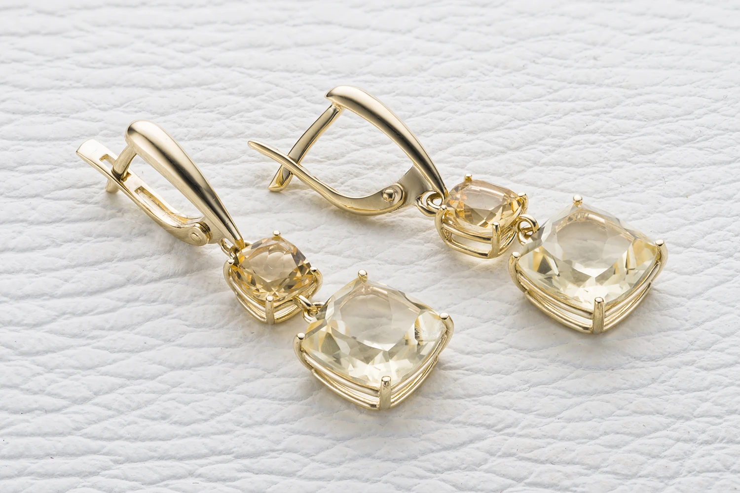 Серьги из жёлтого золота с 4 цитринами