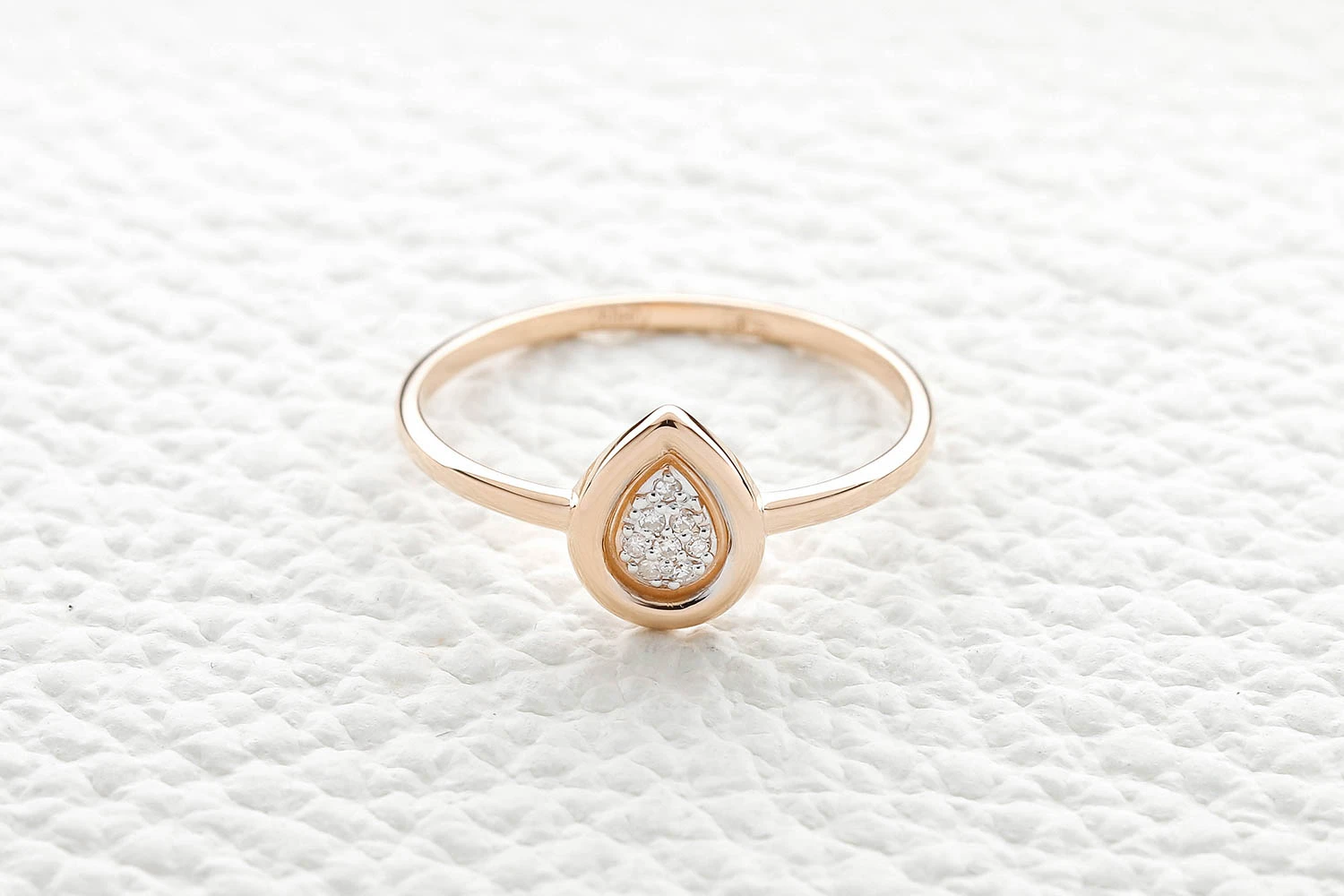 Кольцо из красного золота с 8 бриллиантами