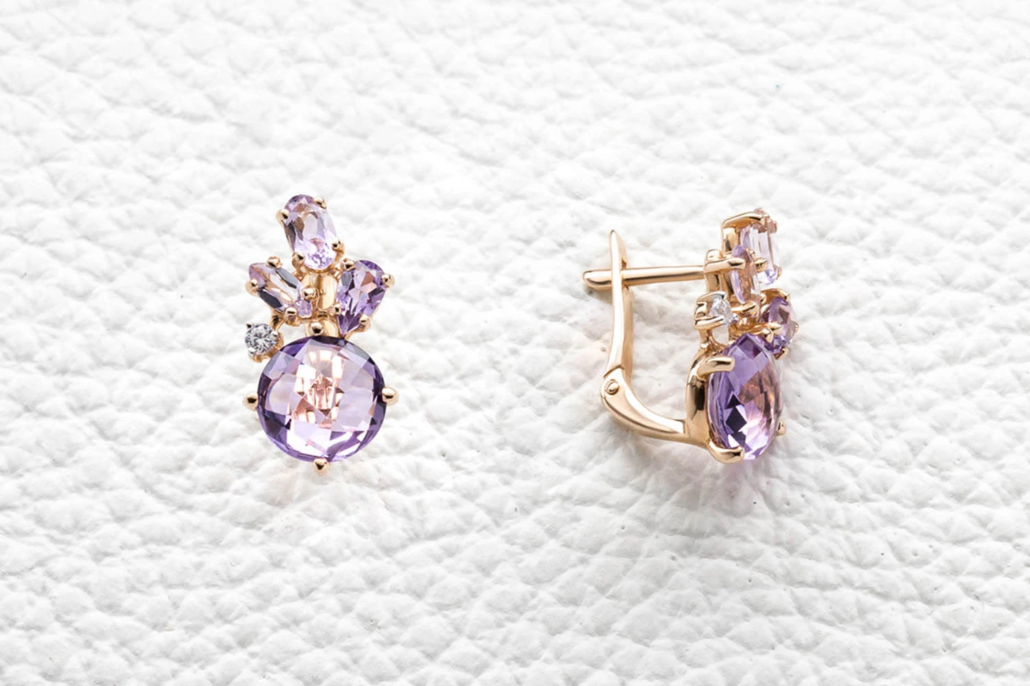 Серьги из красного золота с аметистами, гранатами и хризолитами