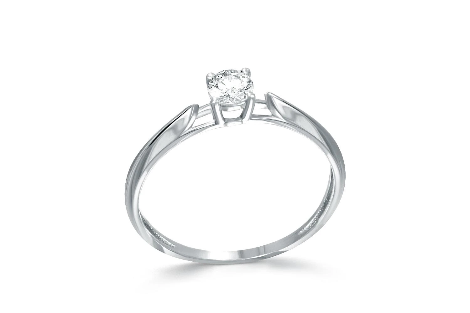 Кольцо из белого золота с бриллиантом