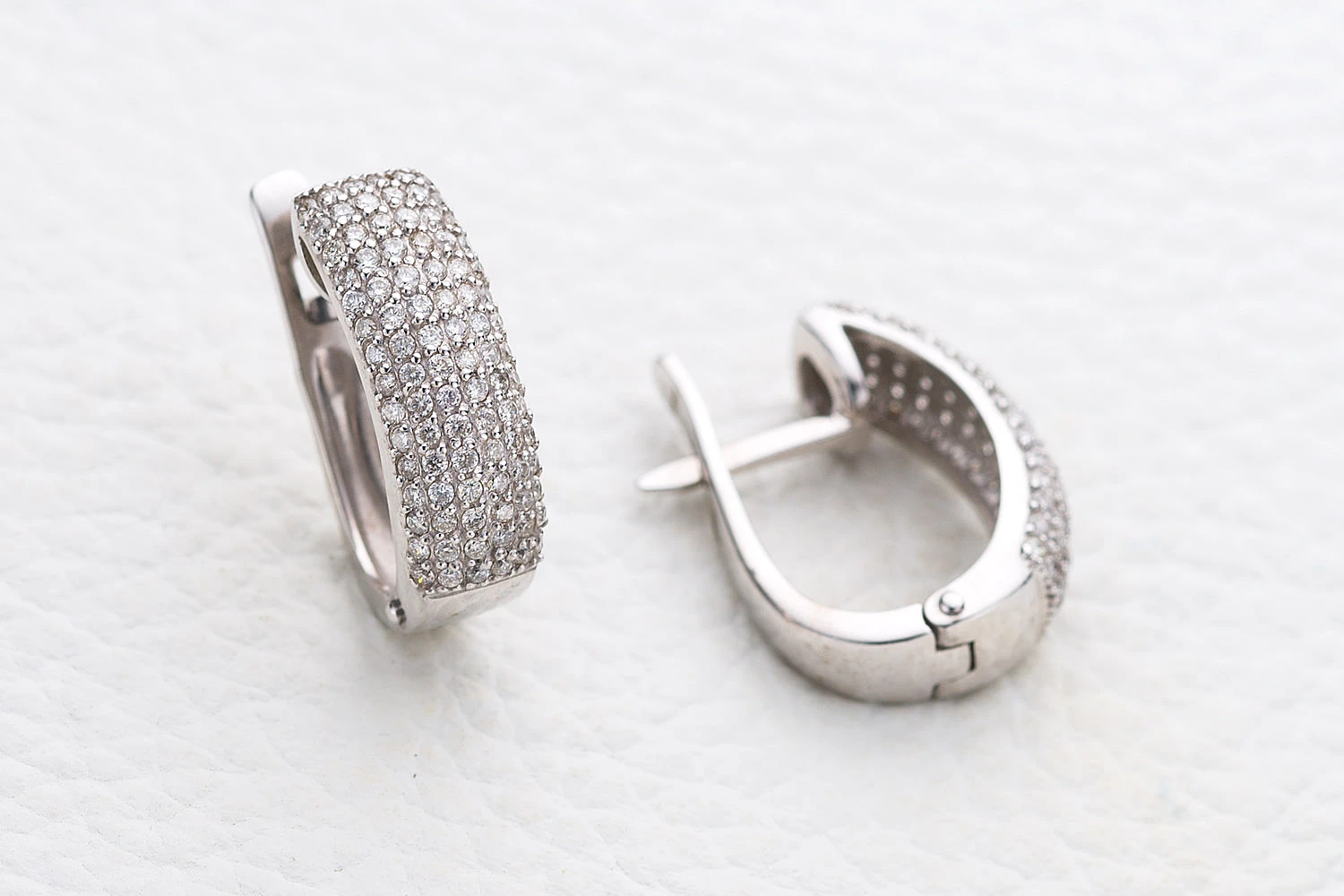 Серьги Дорожки из белого золота с 172 бриллиантами