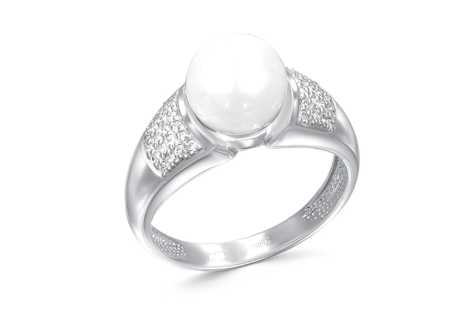 Кольцо из белого золота с жемчугом и 42 бриллиантами