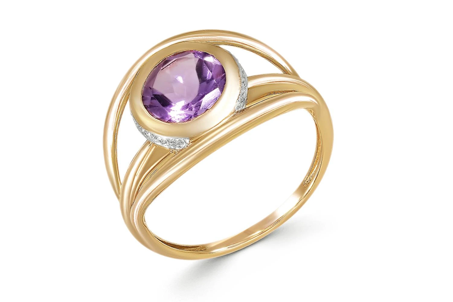 Кольцо из жёлтого золота с аметистом и 16 фианитами