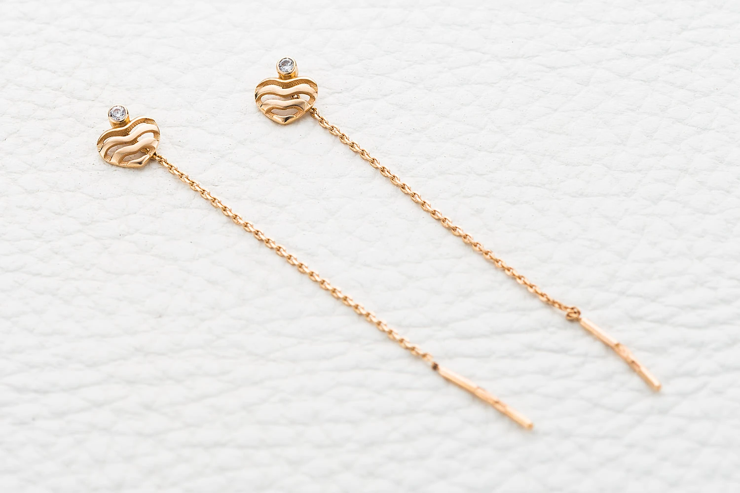 Серьги-продёвки Сердца из красного золота с 2 фианитами