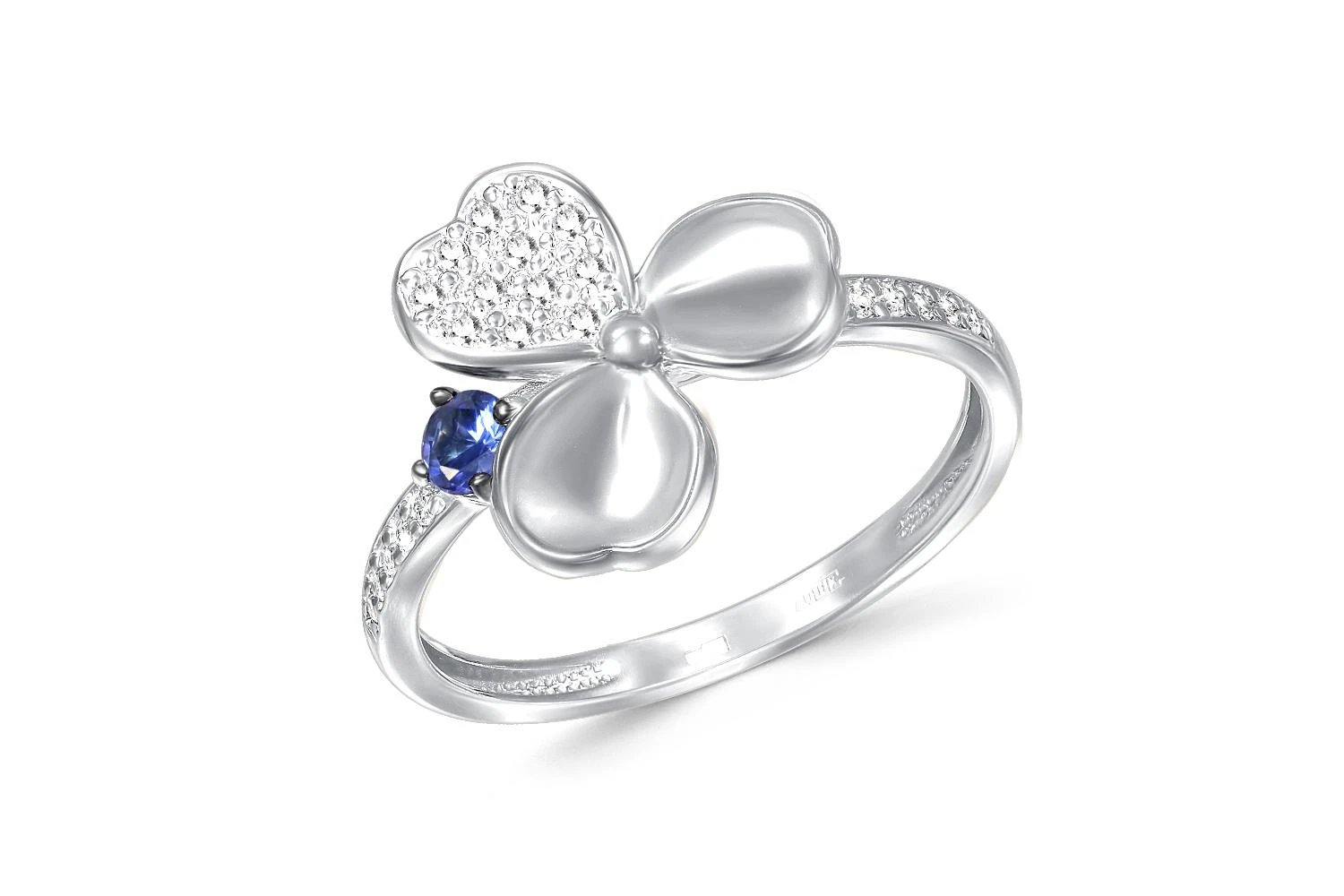 Кольцо Клевер из белого золота с сапфиром и 23 бриллиантами