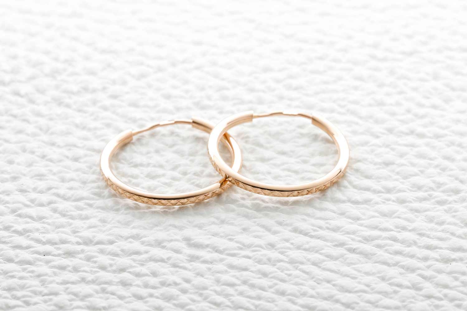 

Серьги-конго из красного золота