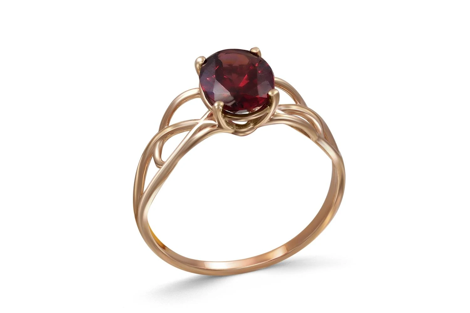 Кольцо из красного золота с гранатом