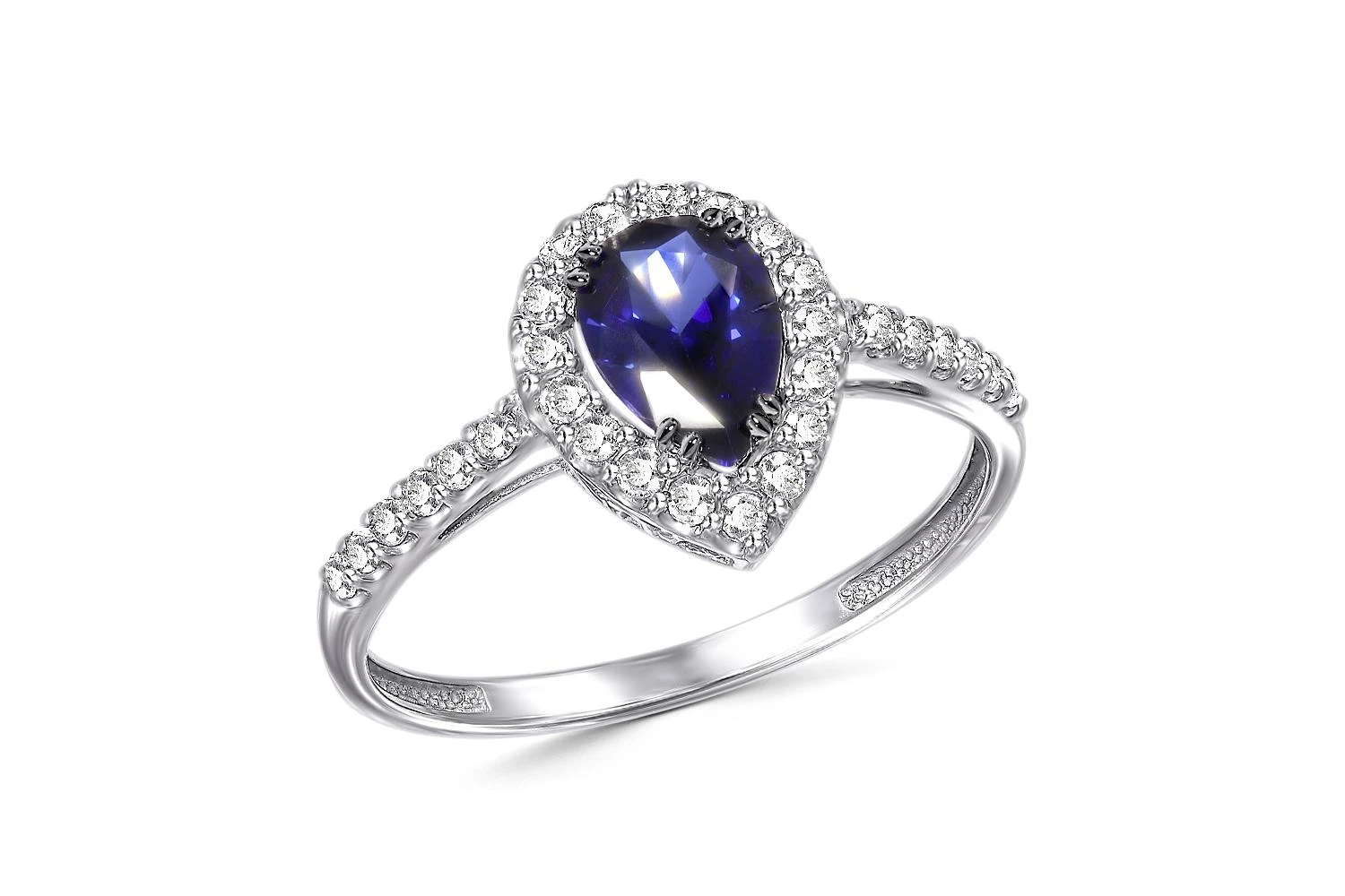 Кольцо из белого золота с корундом и 29 фианитами