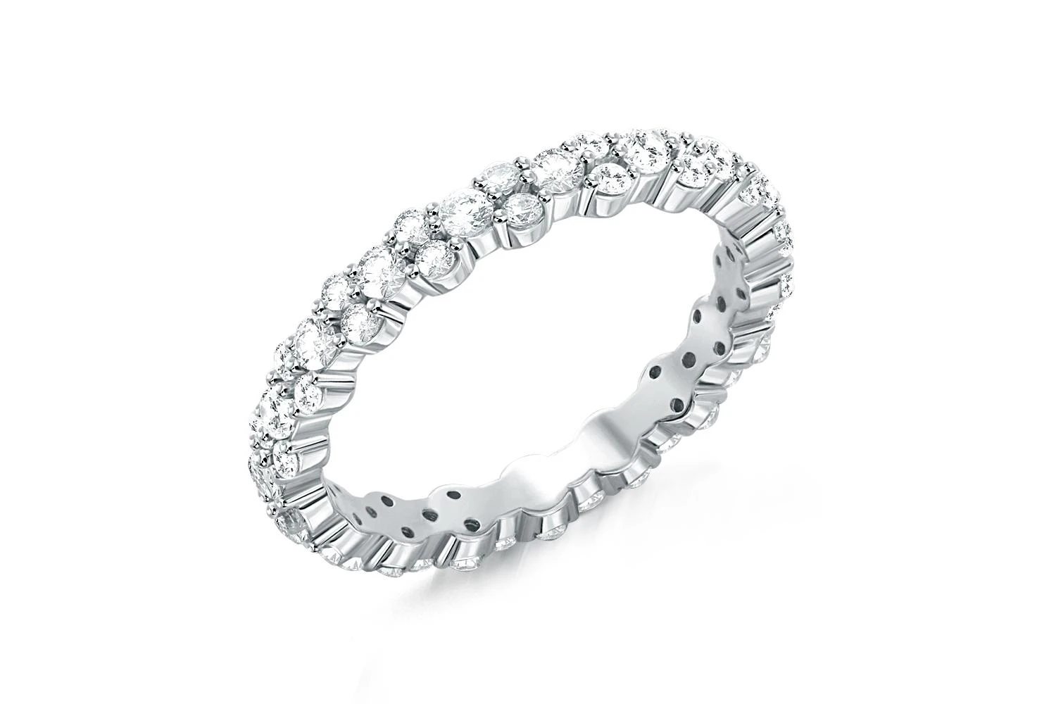 Кольцо из белого золота с 60 выращенными бриллиантами