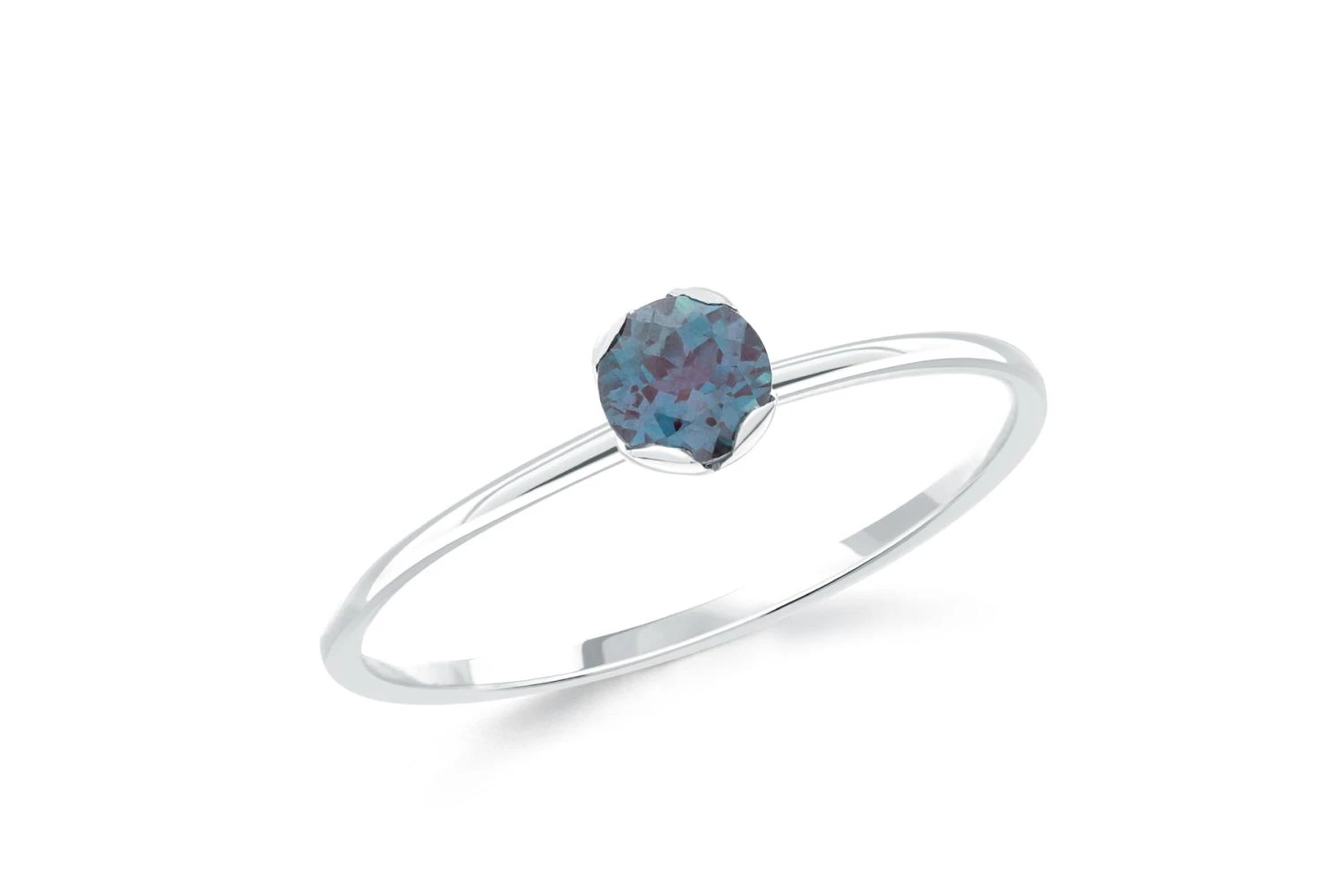 Кольцо из белого золота с александритом