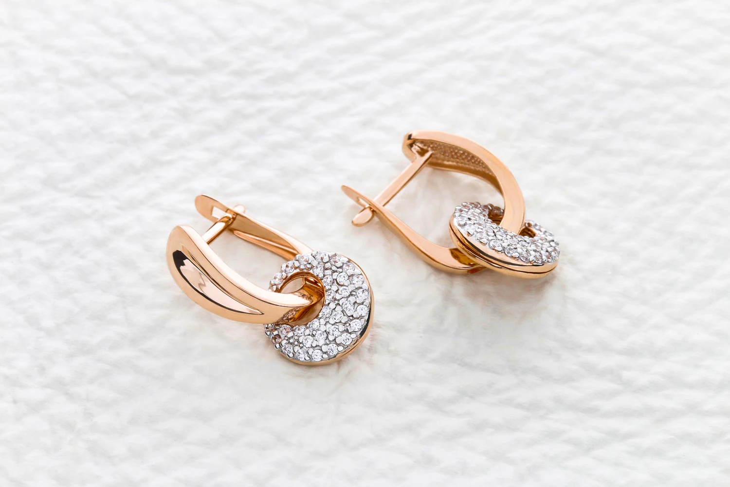 Серьги-трансформеры из красного золота с 66 фианитами