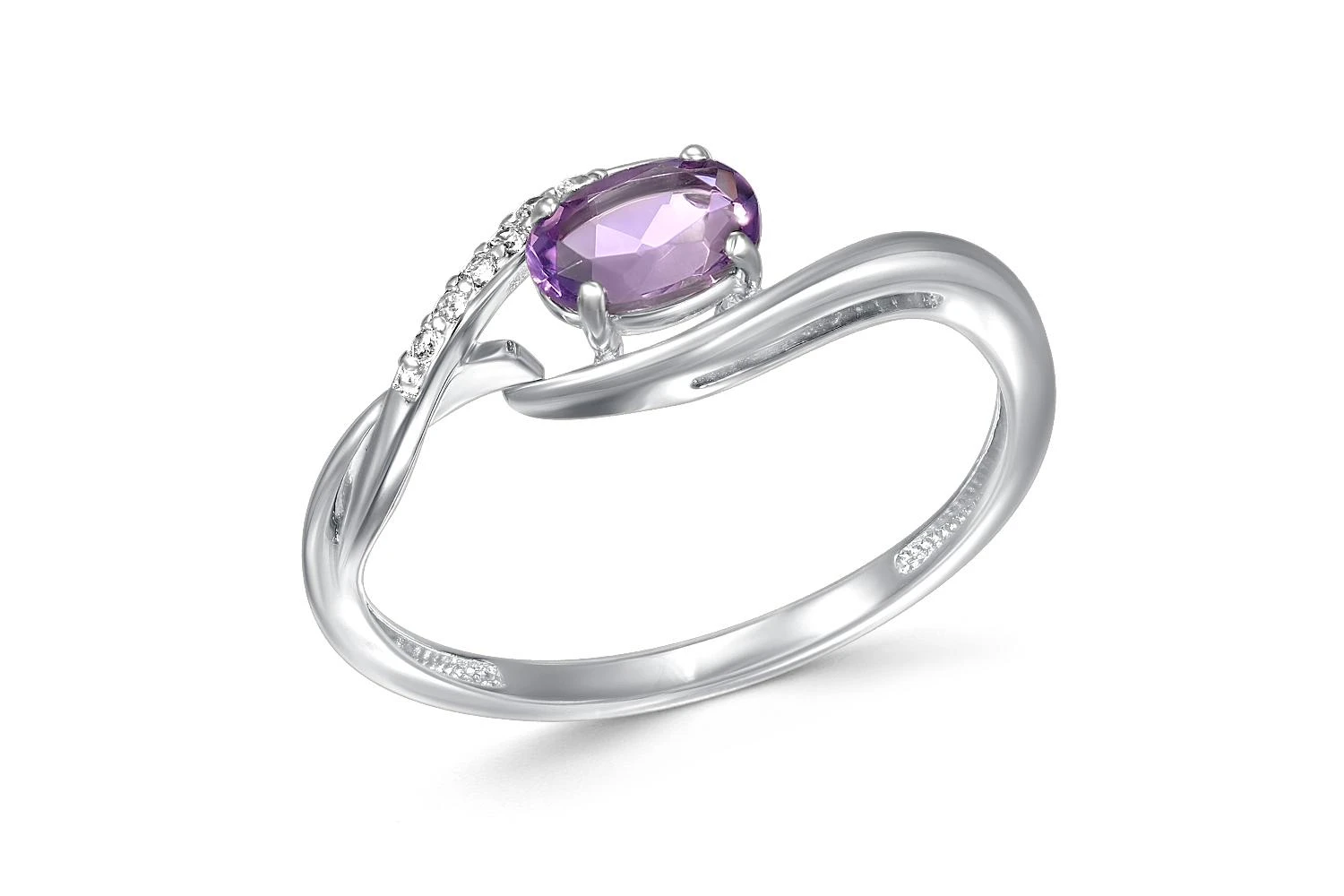 Кольцо из белого золота с аметистом и 7 фианитами