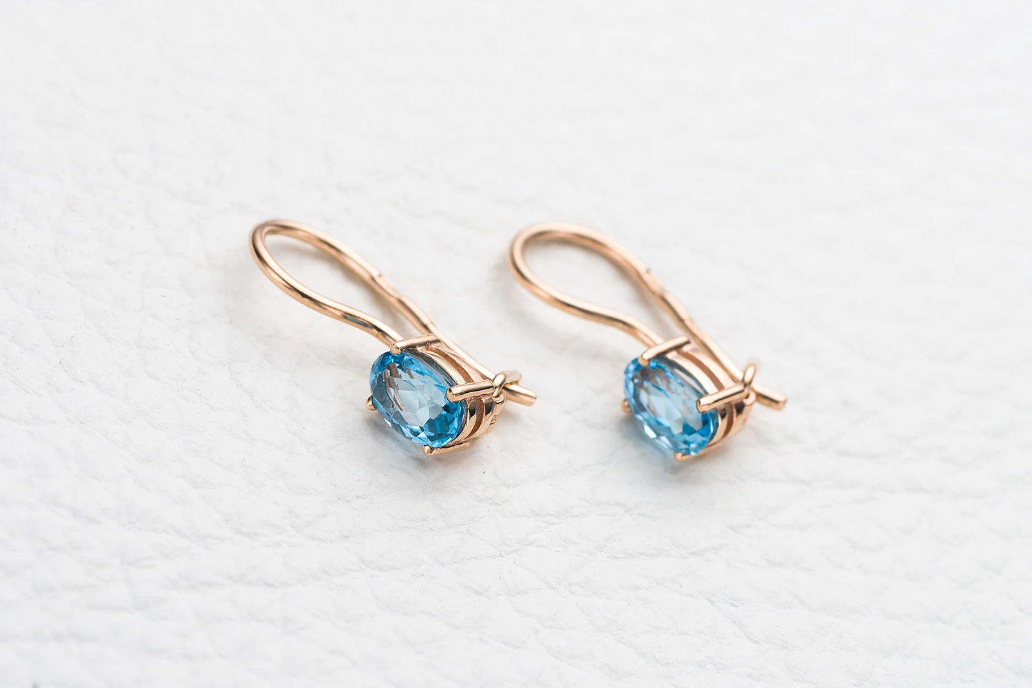 Детские серьги из красного золота с 2 топазами swiss