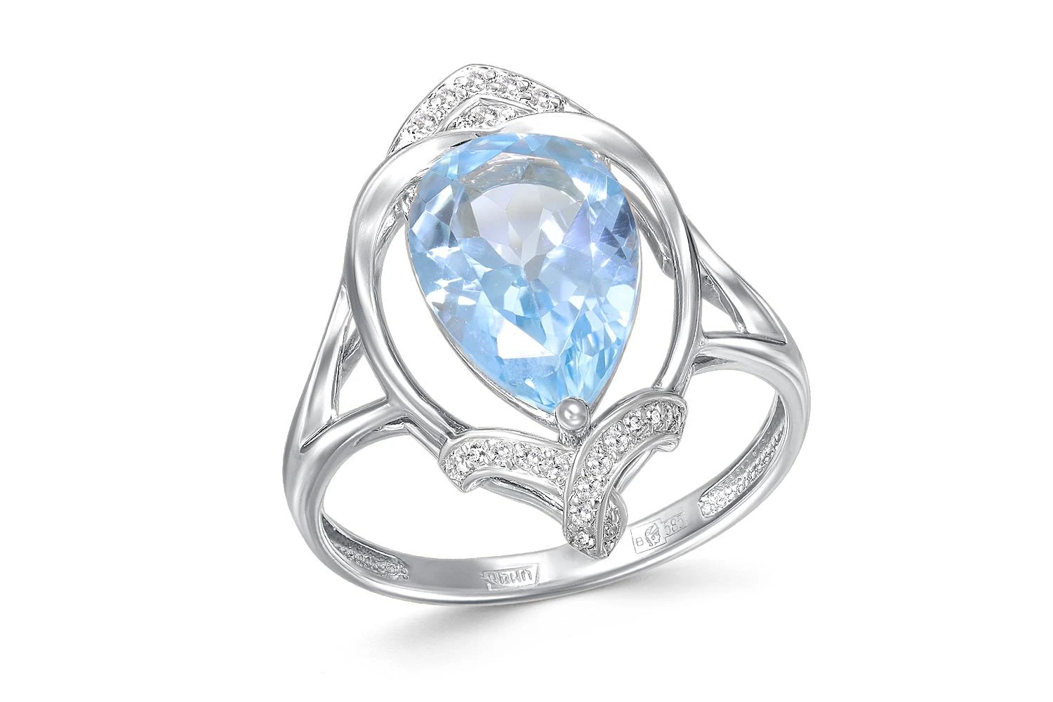 Кольцо из белого золота с топазом sky и 23 фианитами