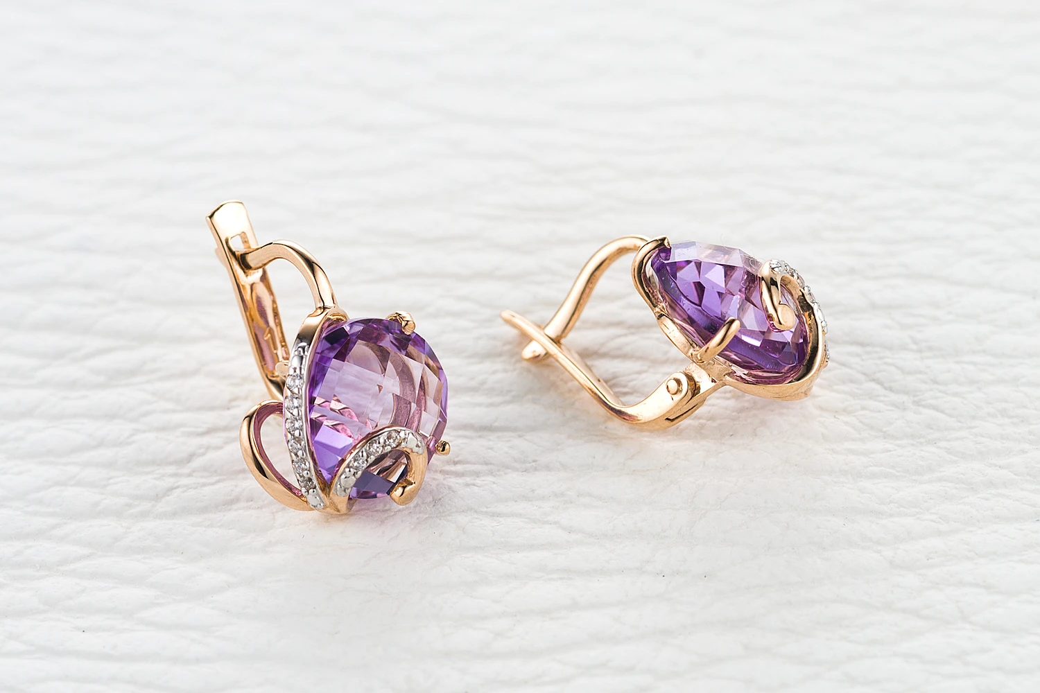 Серьги из красного золота с 20 аметистами