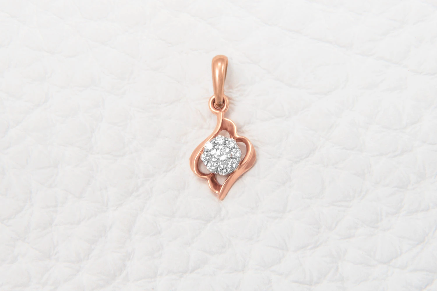 Подвеска Малинка из красного золота с 9 бриллиантами