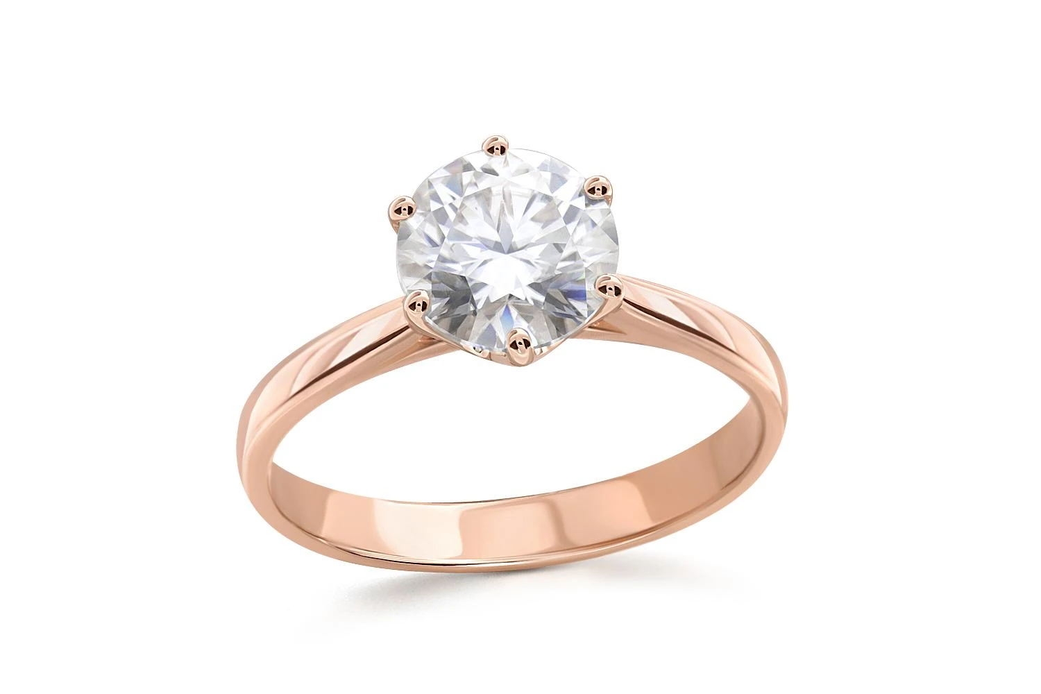 Кольцо из красного золота с муассанитом