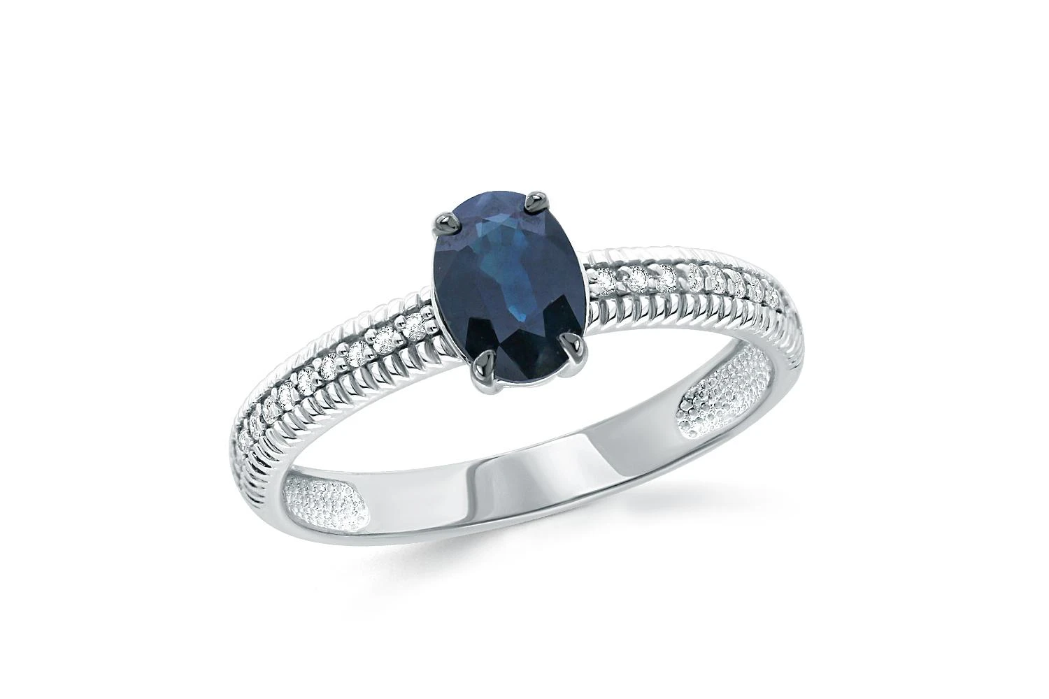 Кольцо из белого золота с сапфиром и 22 бриллиантами