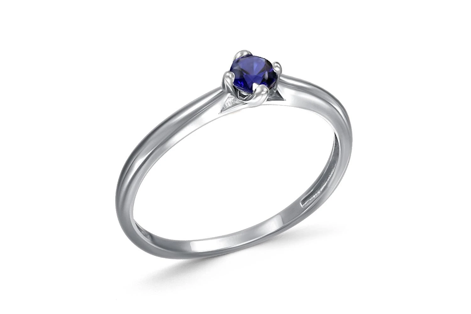 Кольцо из белого золота с корундом