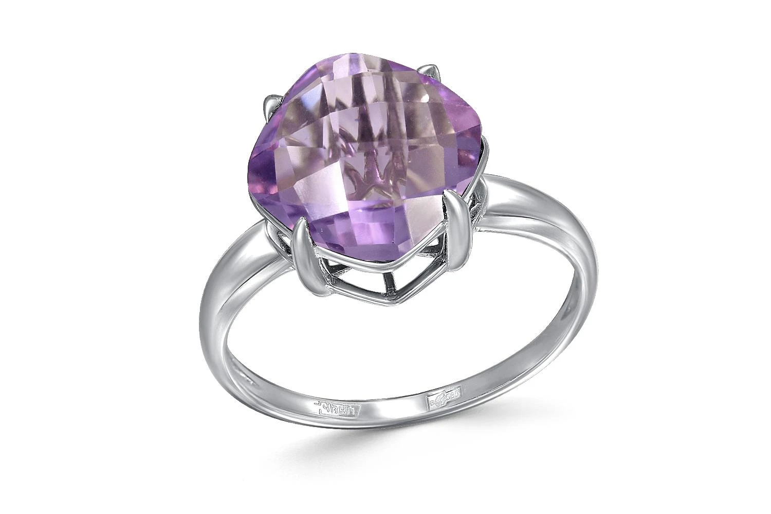 Кольцо из белого золота с аметистом