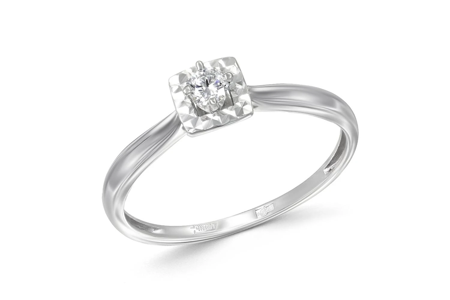 Кольцо из белого золота с бриллиантом