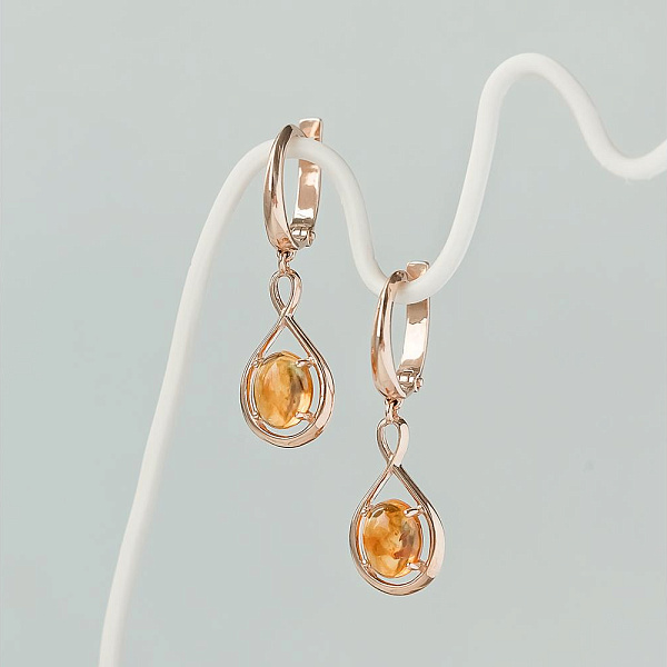 Серьги из красного золота с янтарём