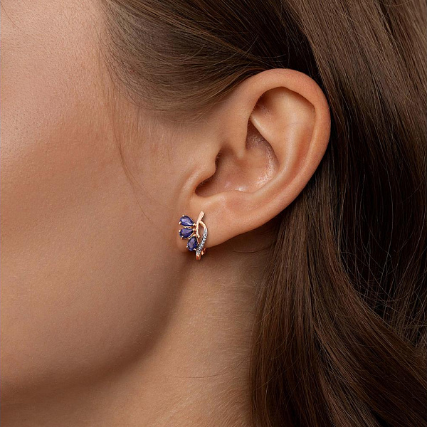 Серьги из красного золота с 6 иолитами и 10 фианитами