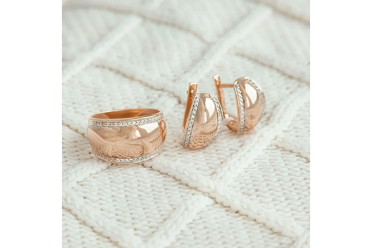 Серьги из красного золота с 56 фианитами