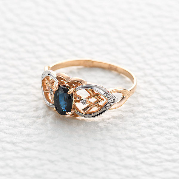 Кольцо из красного золота с сапфиром и 12 бриллиантами