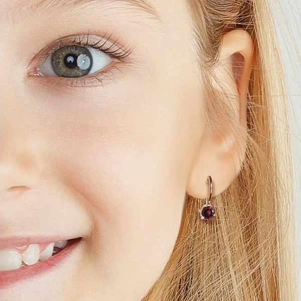 Детские серьги из красного золота с 2 гранатами