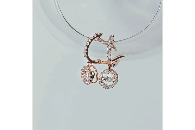 Серьги из красного золота с 46 фианитами