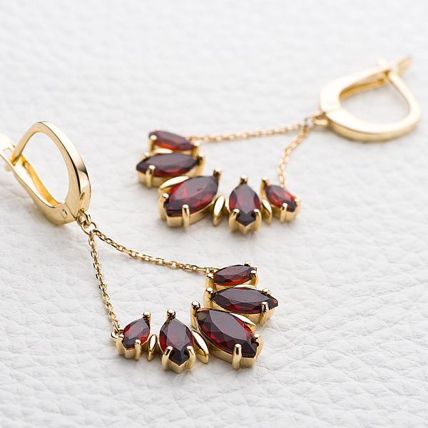 Серьги из жёлтого золота с 10 гранатами