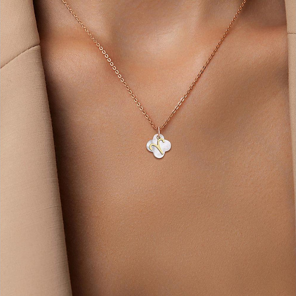 Подвеска Овен из жёлтого золота с перламутром