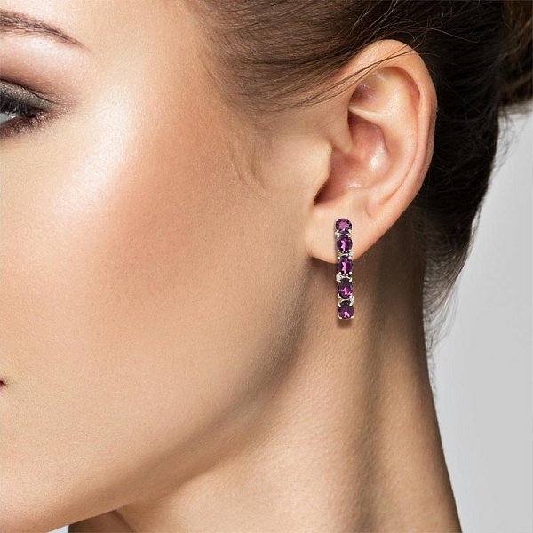 Серьги из жёлтого золота с 16 родолитами и 8 фианитами