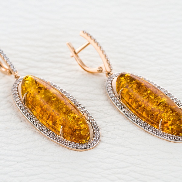 Серьги из красного золота с янтарём и 132 фианитами