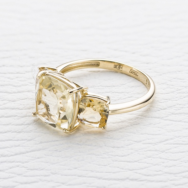 Кольцо из жёлтого золота с 3 цитринами