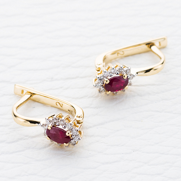 Серьги из жёлтого золота с 2 рубинами и 24 бриллиантами