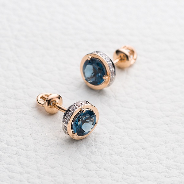 Серьги-пусеты из красного золота с 2 топазами лондон и 32 фианитами