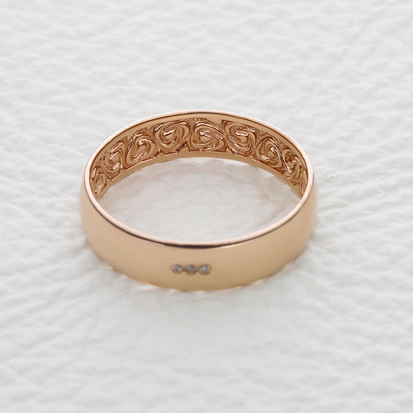 Обручальное кольцо из красного золота с 3 бриллиантами